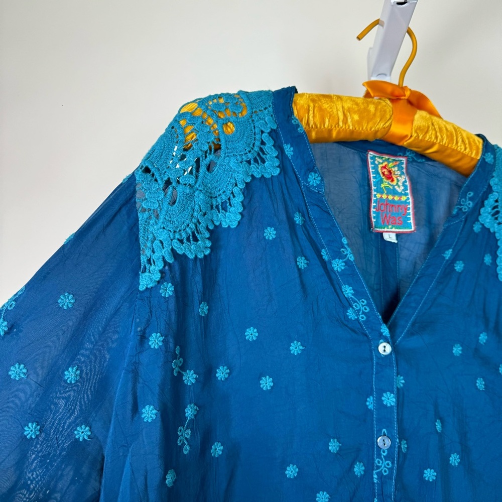 Johnny Was lace shoulder embroidered Blouse - Picture 7 of 9